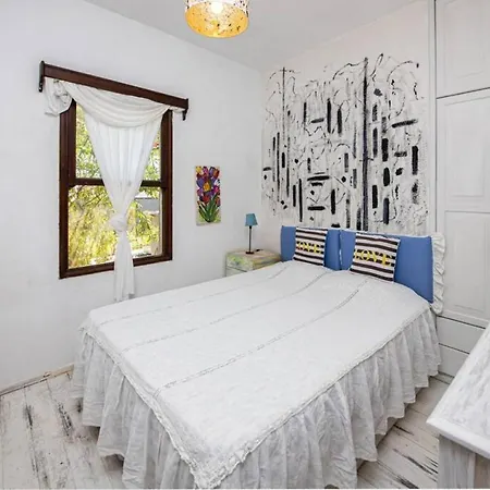 Private Pool Cozy In Yaliciftlik, Bodrum